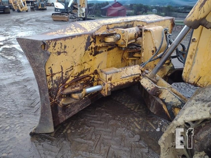 1997-deere-750c-image-16