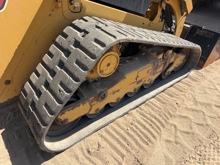 2019-caterpillar-289d3-image-18
