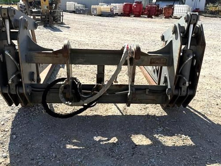 pemberton-pipe-/-pole-fork-attachment---model-jd644-image-4