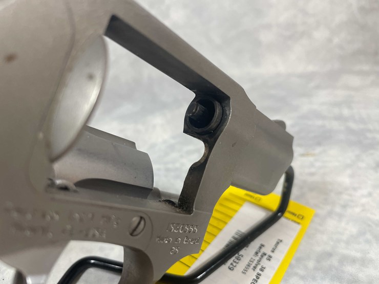 #4820-•-taurus-model-85-38-spl-revolver,-sn:-is36555-image-20