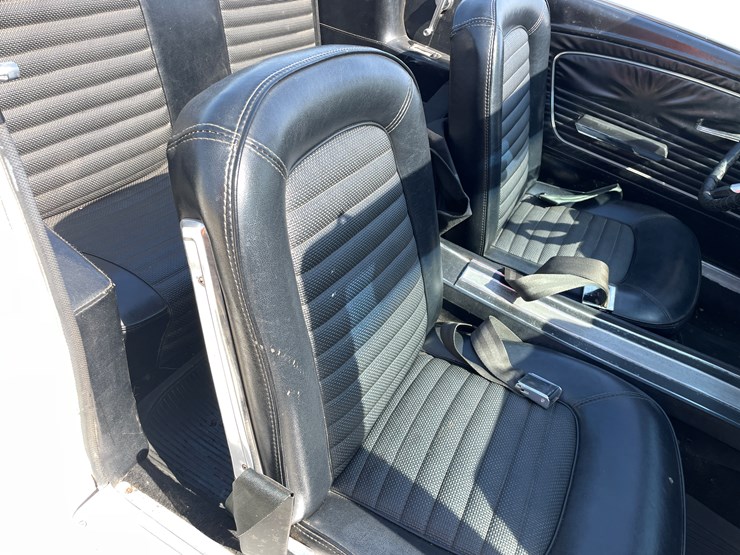 #7017-•-1966-ford-mustang-convertible-(downing,-wi)-(has-wi-title)-image-18