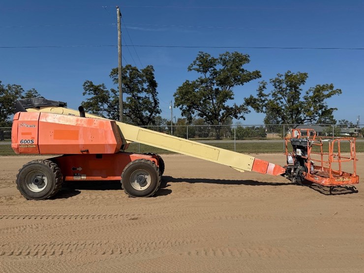 2007-jlg-600s-image-1