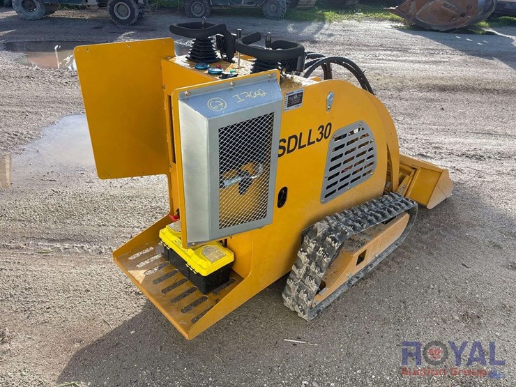 2025-sdll30-mini-stand-on-track-loader-skid-steer-image-3