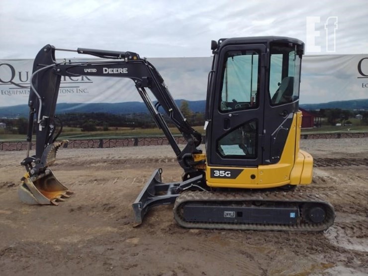 2023-deere-35g-image-1