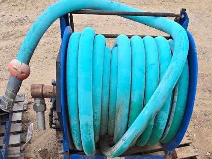 2"-hydraulic-hose-w/valve-on-cox-reel-image-1