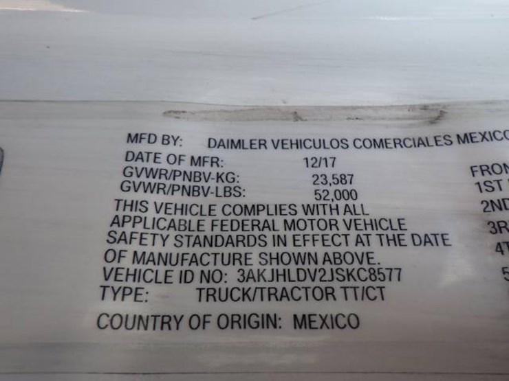 2018-freightliner-cascadia-126-image-11