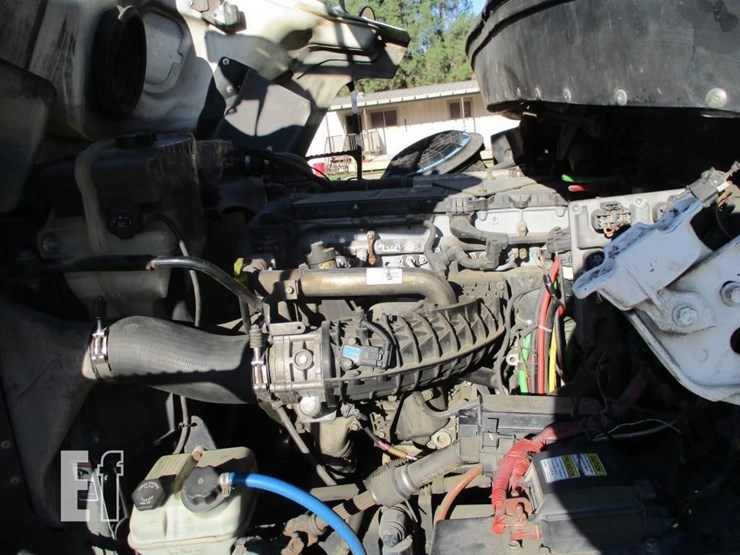 2016-freightliner-114sd-image-6