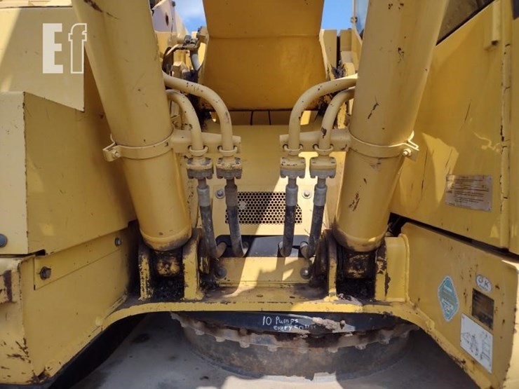 2011-komatsu-pc228us-lc-8-image-21