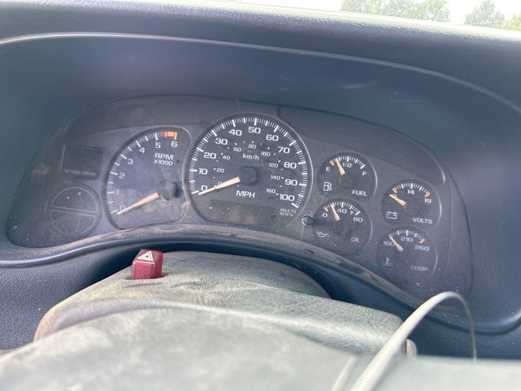 2002-chevy-3500-dump-image-12