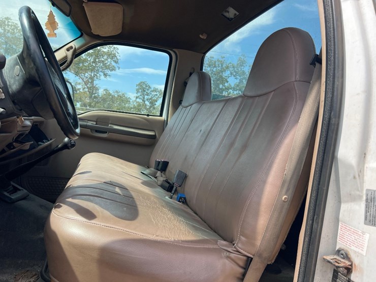 1999-ford-f450-image-26