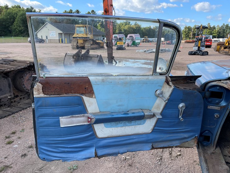 #8217-•-oldsmobile-88-super-coupe-(has-title-in-delay)-(mosinee,-wi)-image-40