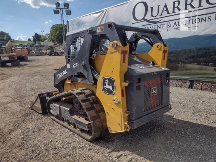 2022-deere-317g-image-42