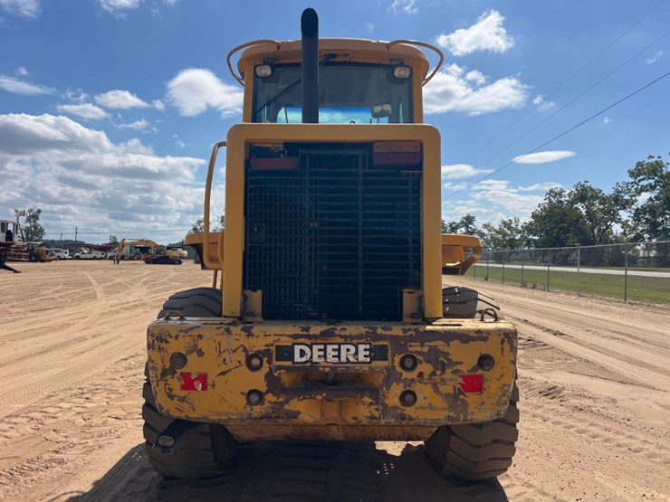 2000-deere-444-image-3