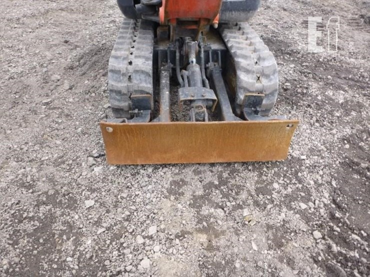 2018-kubota-k008-3-image-15