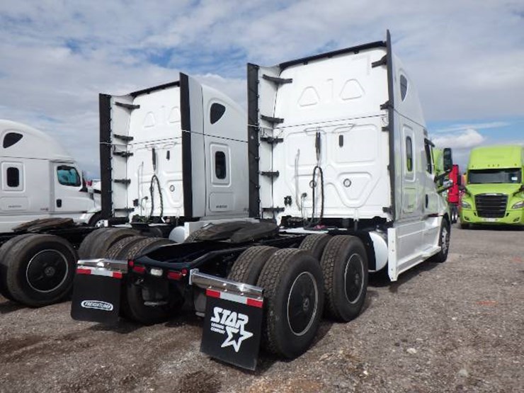 2024-freightliner-cascadia-126-image-6