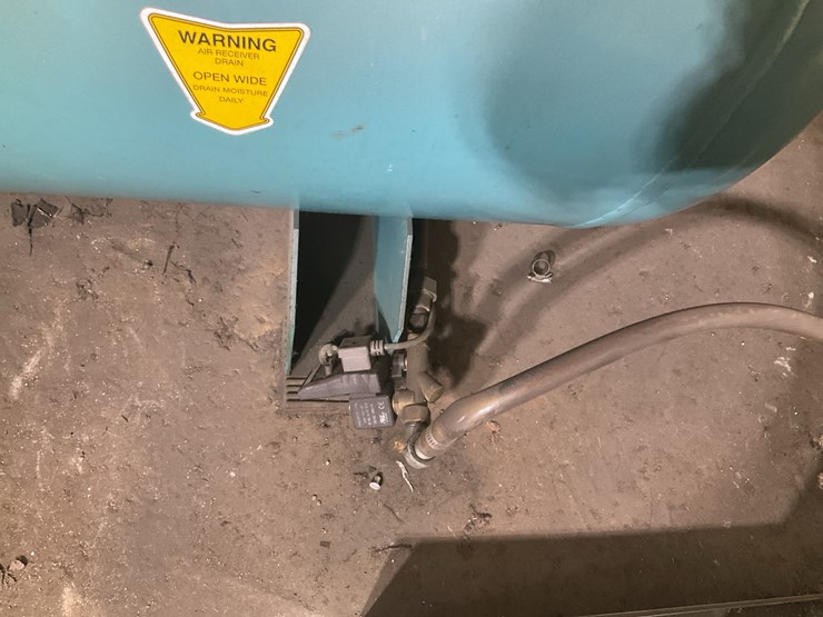 #122-•-fs-curtis-challenge-air-compressor-image-5