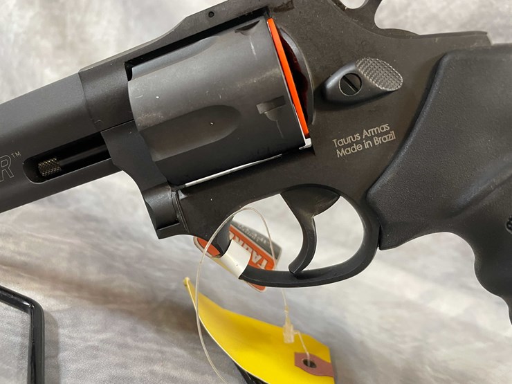 #4784-•-taurus-44-tracker-44-rem-mag-revolver,-sn:-ael817409-image-18