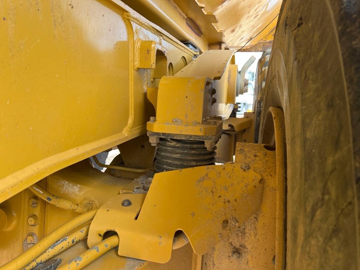 2019-caterpillar-740-gc-image-20