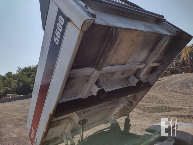 19-bobcat-5600t-toolcat-9416-image-28