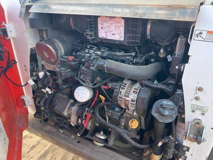 2022-bobcat-t595-image-19