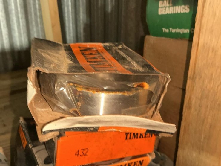 #152-•-bearings,-chains,-and-assorted-parts-image-8
