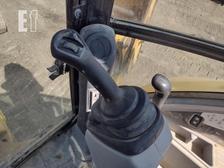 2011-caterpillar-420e-it-image-13
