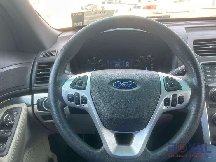 2011-ford-explorer-image-7