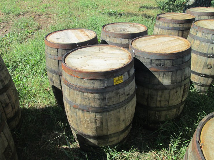 #29412-•-lot-of-(4)-whiskey-barrels-image-2
