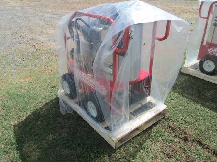 #29448-•-unused-2025-magnum-4000-series-hot-water-pressure-washer-253848-image-4