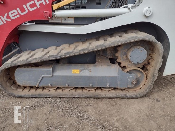 2019-takeuchi-tl8-image-26