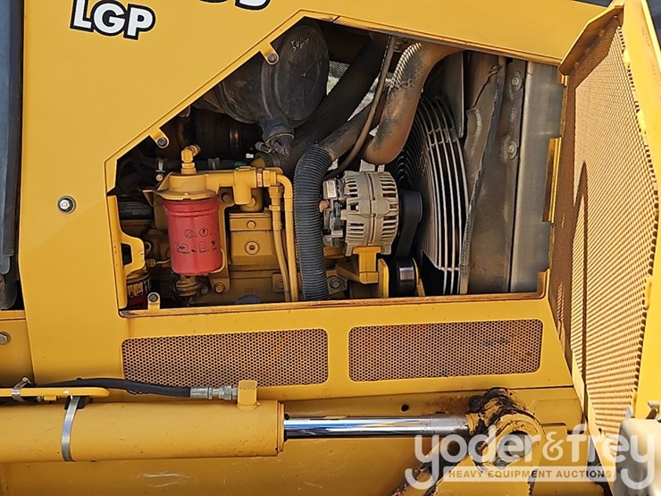 2016-deere-450j-image-14
