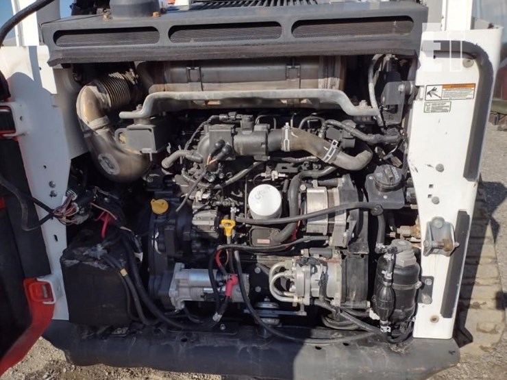 2019-bobcat-t870-image-37