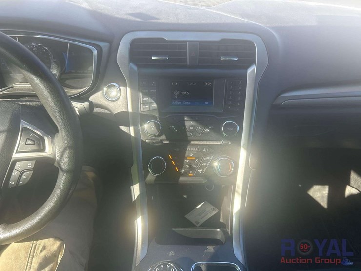 2018-ford-fusion-hybird-image-11