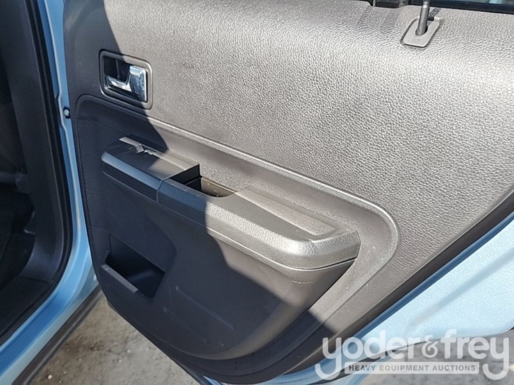 2007-ford-edge-image-21