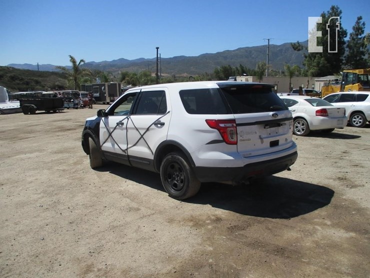 2018-ford-explorer-image-4