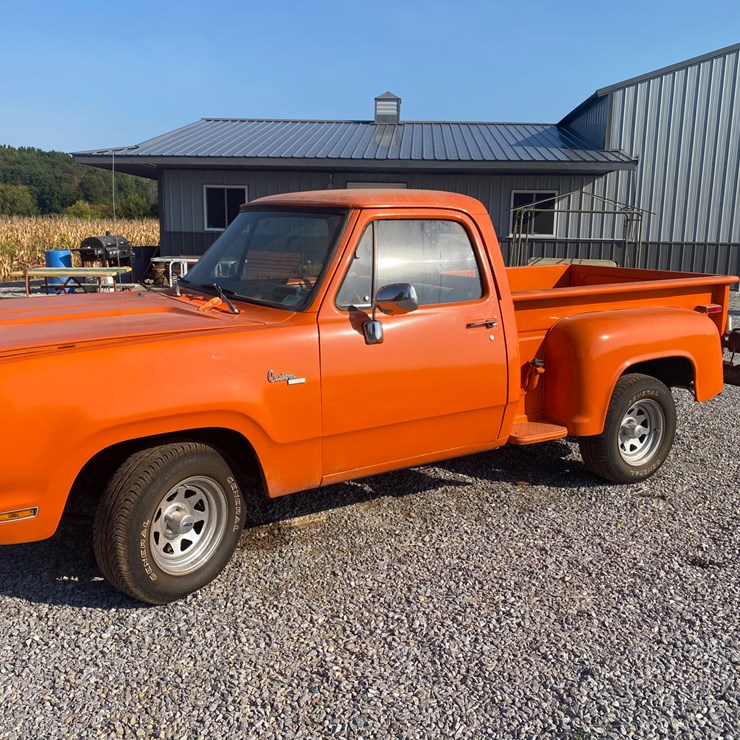 #4820 • 1978 Dodge D100 Stepside Pickup (Waterloo, WI) (Has WI Title)