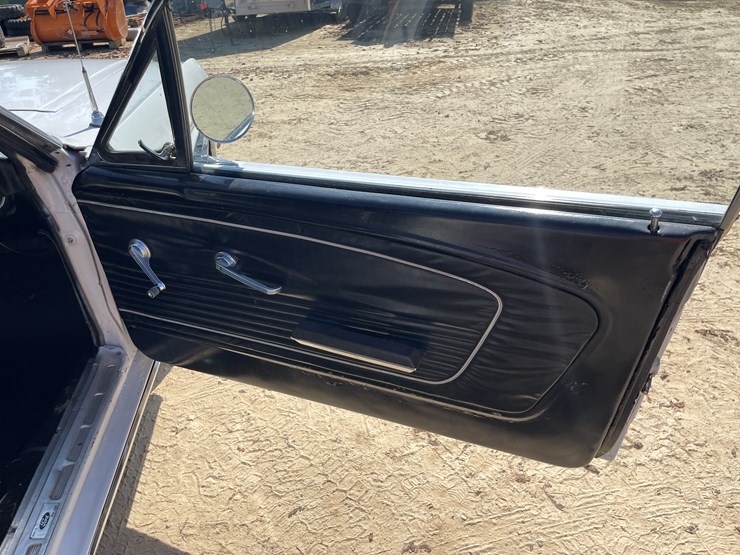 #7017-•-1966-ford-mustang-convertible-(downing,-wi)-(has-wi-title)-image-73