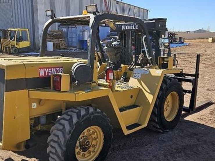 2012-all-terrain-forklift-image-5