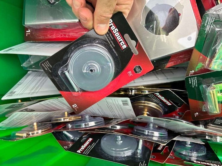 numerous-new-hardware-items-totes-not-included-image-4