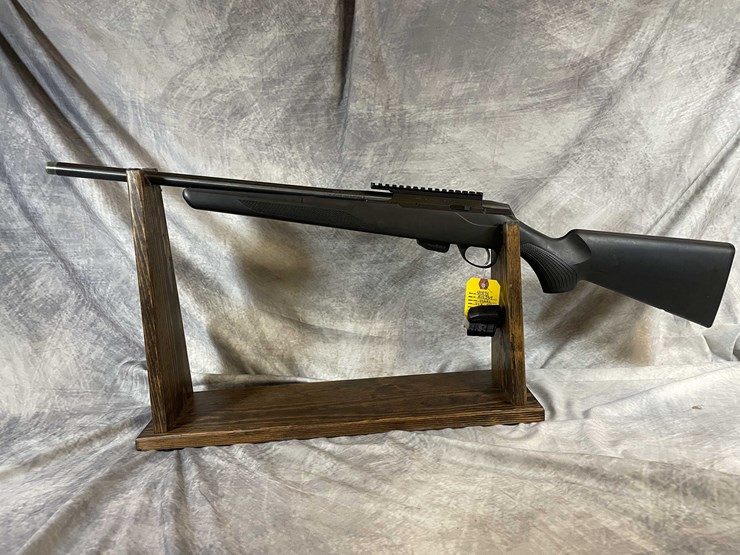 #4853-•-tikka-t1x-sr-17-hmr-bolt-action-rifle,-sn:-am3909-image-1