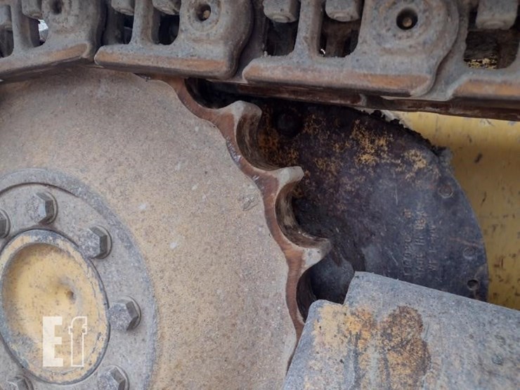 2005-deere-450j-lgp-image-30