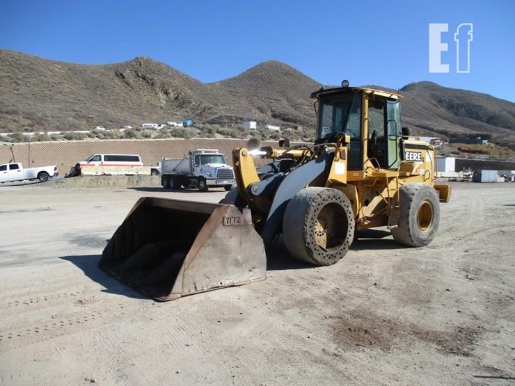 2000-deere-624h-image-1