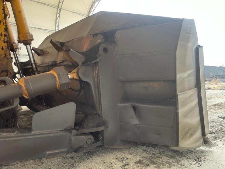 2017-caterpillar-d11t-image-52