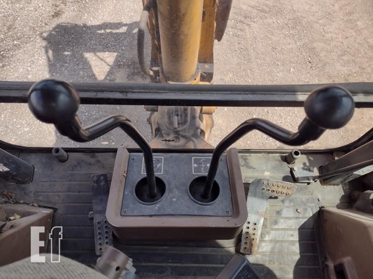 1999-deere-410e-image-12