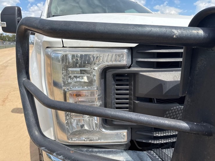 2019-ford-f250-xl-image-23