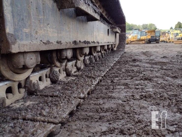 deere-120-image-25