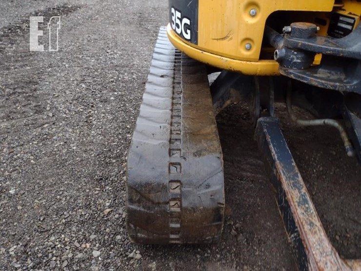 2015-deere-35g-image-41