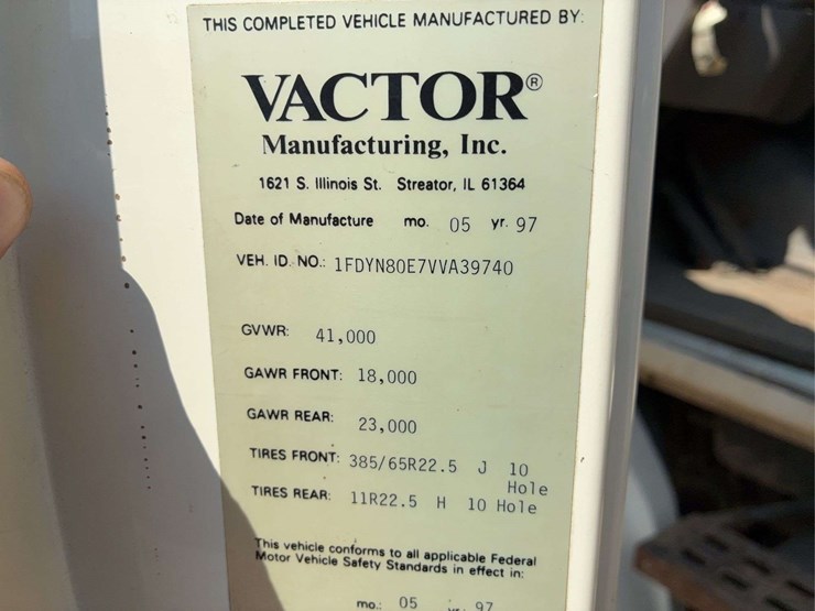 1997-ford-l8501-image-30