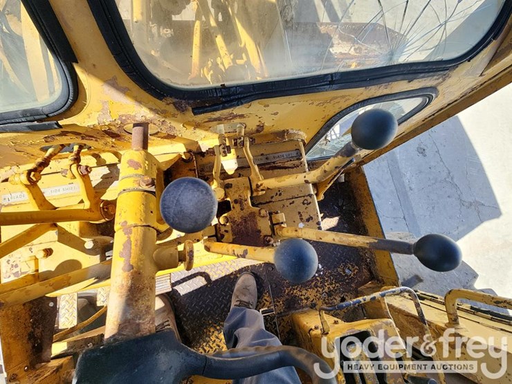 caterpillar-16g-image-58