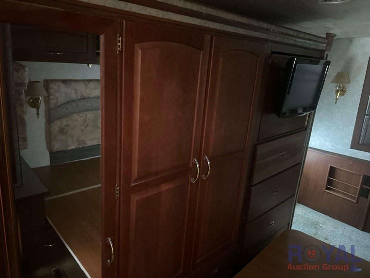 2004-workhorse-w22-motorhome-image-29